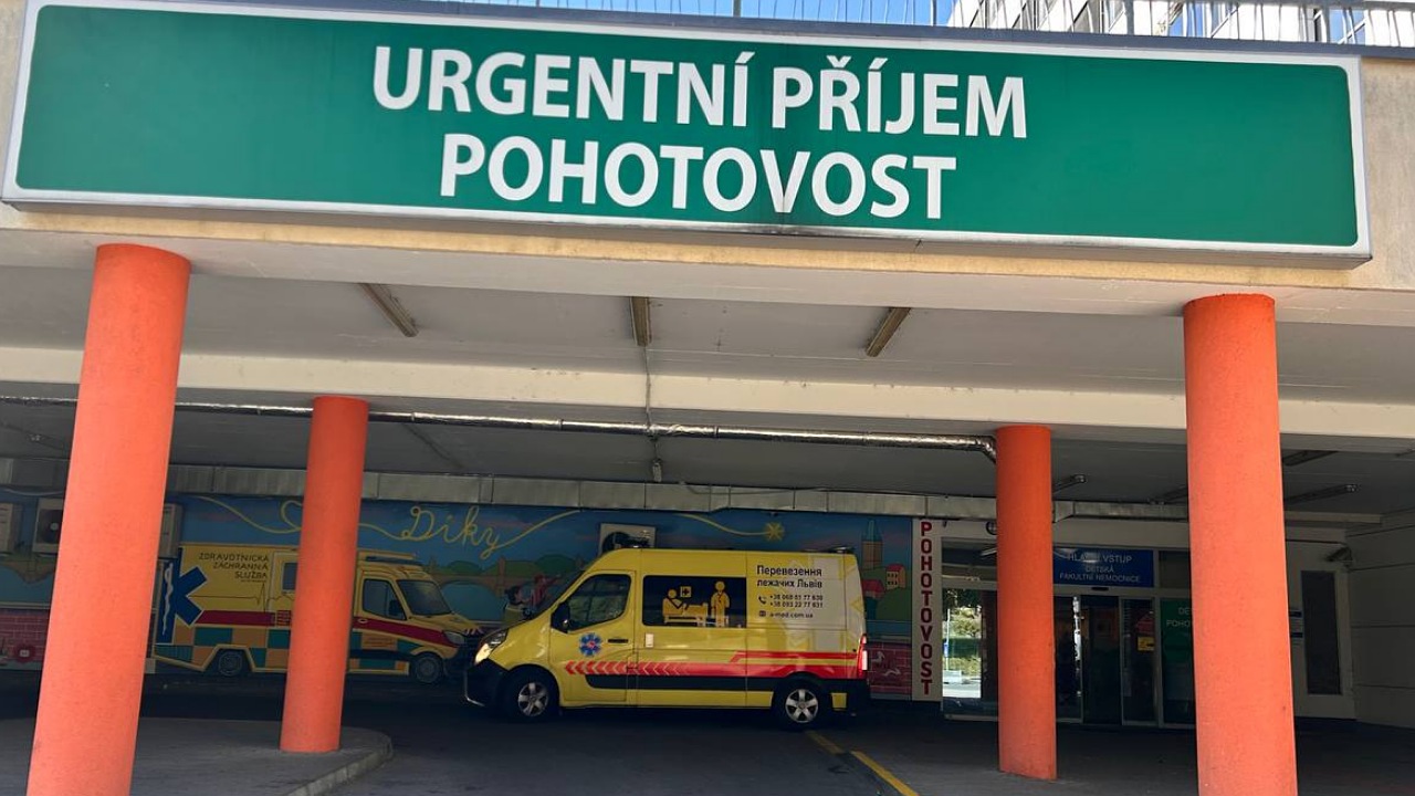 Лікування дитини в лікарні Мотол, Прага